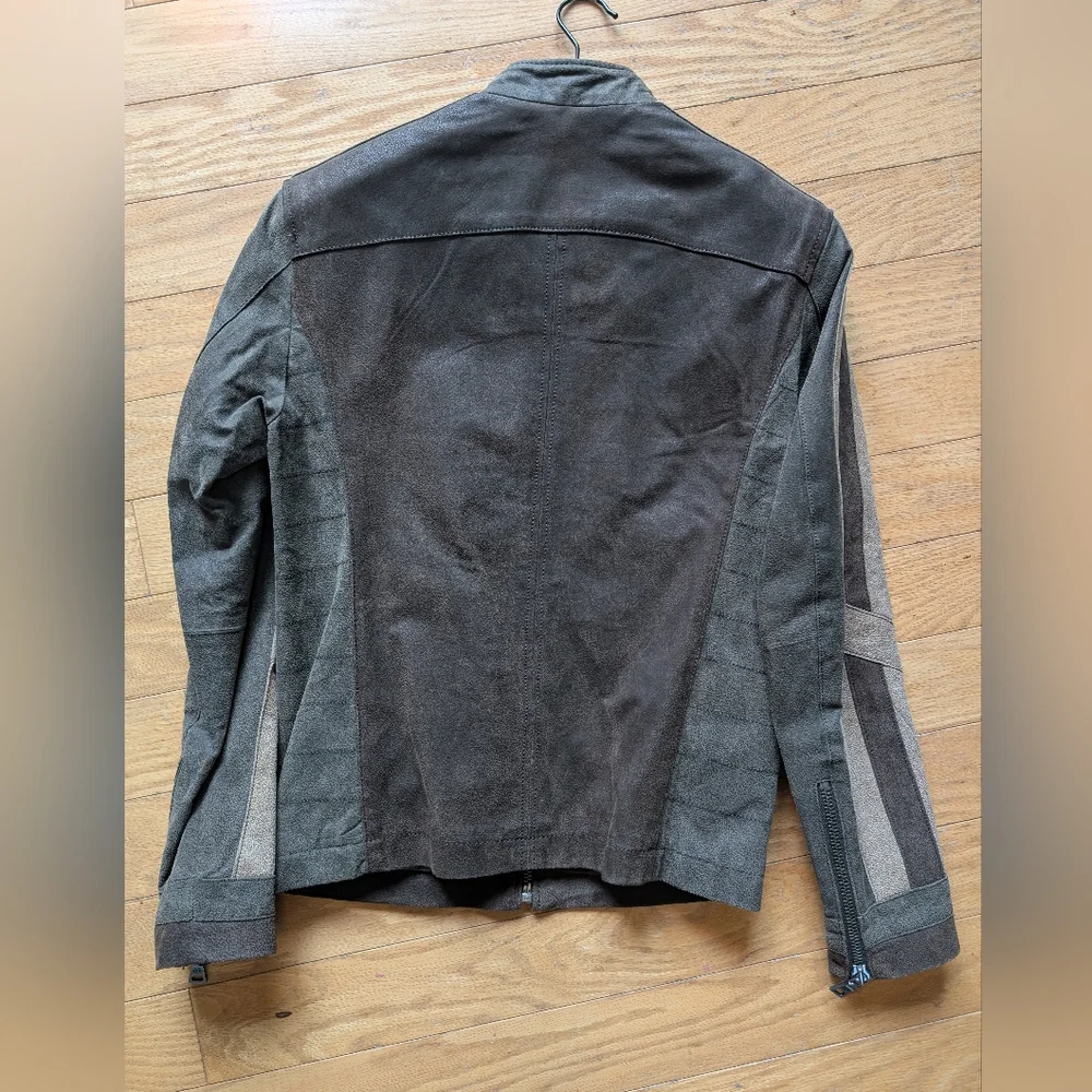 Danier Men's Dark Brown and Tan Leather Jacket - Picture 2 of 4